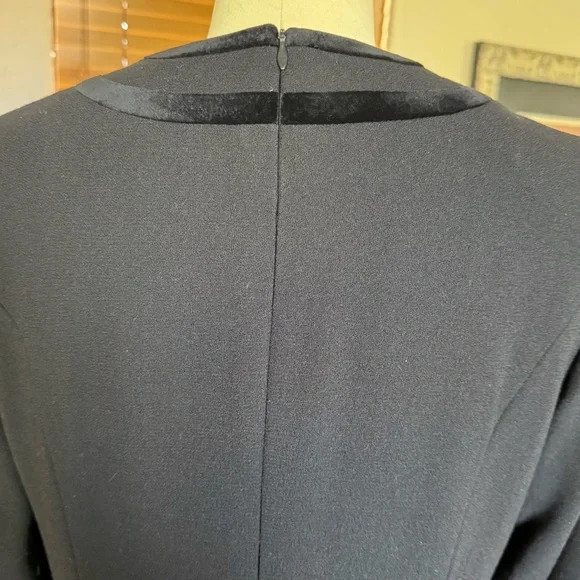 Vintage black crepe Louis Feraud long sleeve dress US 10/12 - Picture 7 of 13